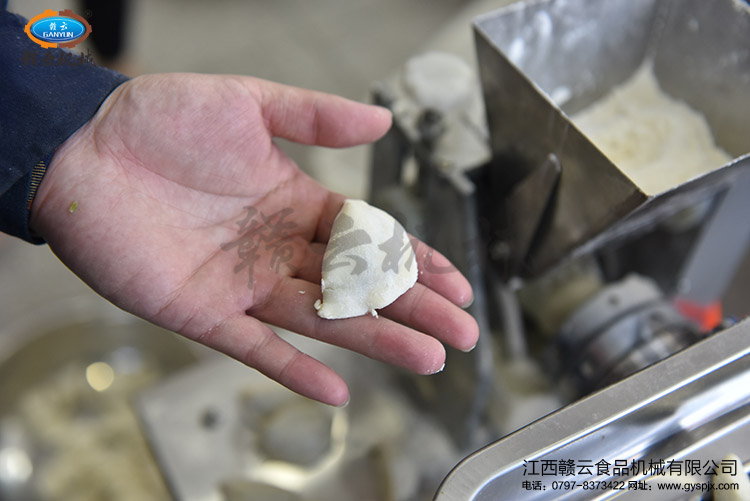 餃子成型機(jī)成型出來的餃子