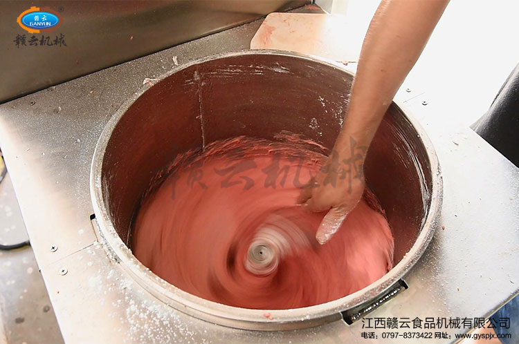 三速制冷打漿機(jī)拍打牛肉將牛肉彈性粘性打出來